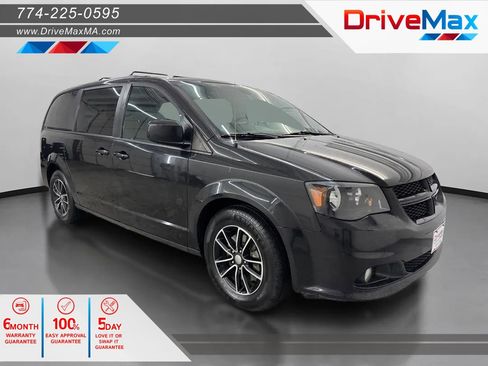 Used 2018 Dodge Grand Caravan GT FWD image 1