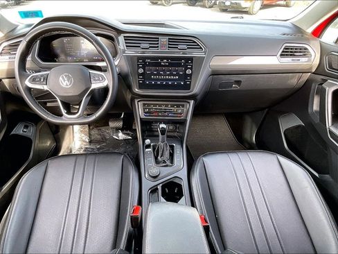 Used 2024 Volkswagen Tiguan SE image 20