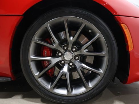 Used 2013 SRT Viper GTS w/ GTS Laguna Interior Pkg image 12