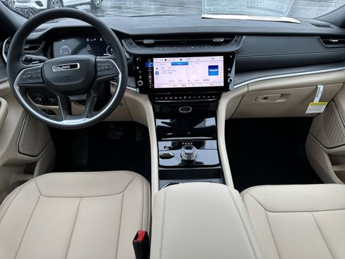 New 2026 Jeep Grand Cherokee L Limited w/ Limited Altitude Package image 6