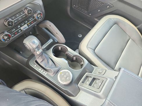 New 2026 Ford Bronco Outer Banks image 17
