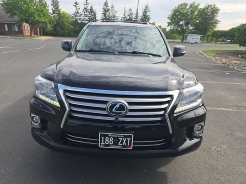 Used 2014 Lexus LX 570 4WD image 1