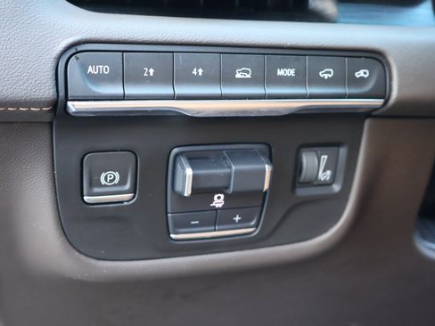 Used 2021 Cadillac Escalade Premium Luxury w/ Driver Assist Tech Package image 24