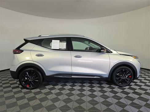 Used 2023 Chevrolet Bolt EUV Premier w/ Sun & Sound Package image 8