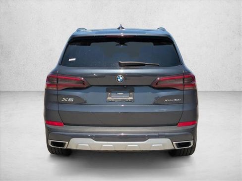 Used 2022 BMW X5 xDrive40i w/ Executive Package AWD/4WD image 6