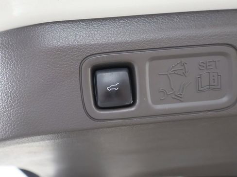 Used 2022 Lincoln Navigator Reserve AWD/4WD image 27