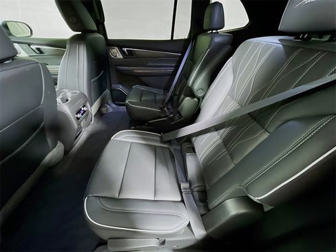 New 2026 Buick Enclave Avenir w/ Super Cruise Package image 20