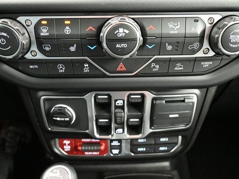 New 2026 Jeep Gladiator Rubicon w/ Safety Group AWD/4WD image 23