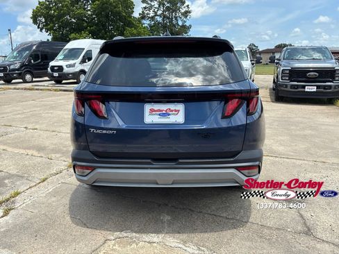Used 2025 Hyundai Tucson SEL FWD image 12