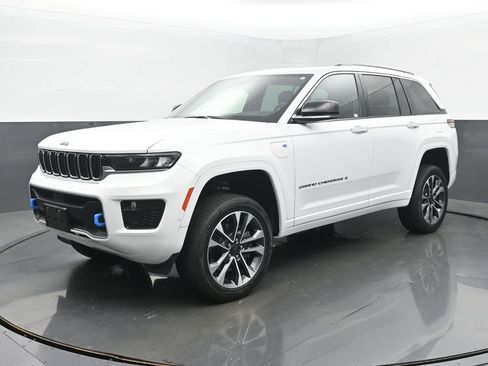 Used 2022 Jeep Grand Cherokee Overland image 1