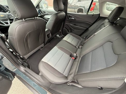 New 2026 Chevrolet Trax LT w/ LT Convenience Package FWD image 25