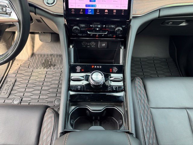 Used 2025 Jeep Grand Cherokee L Summit AWD/4WD image 29