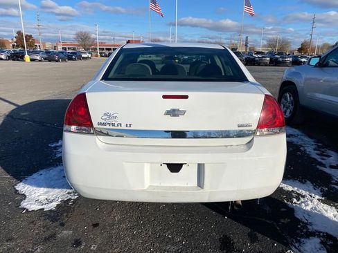 Used 2011 Chevrolet Impala LT image 2