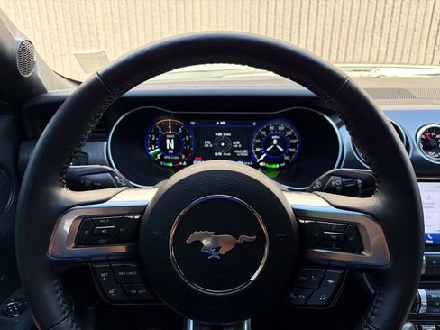Used 2022 Ford Mustang Mach 1 w/ Mach 1 Handling Package RWD image 43