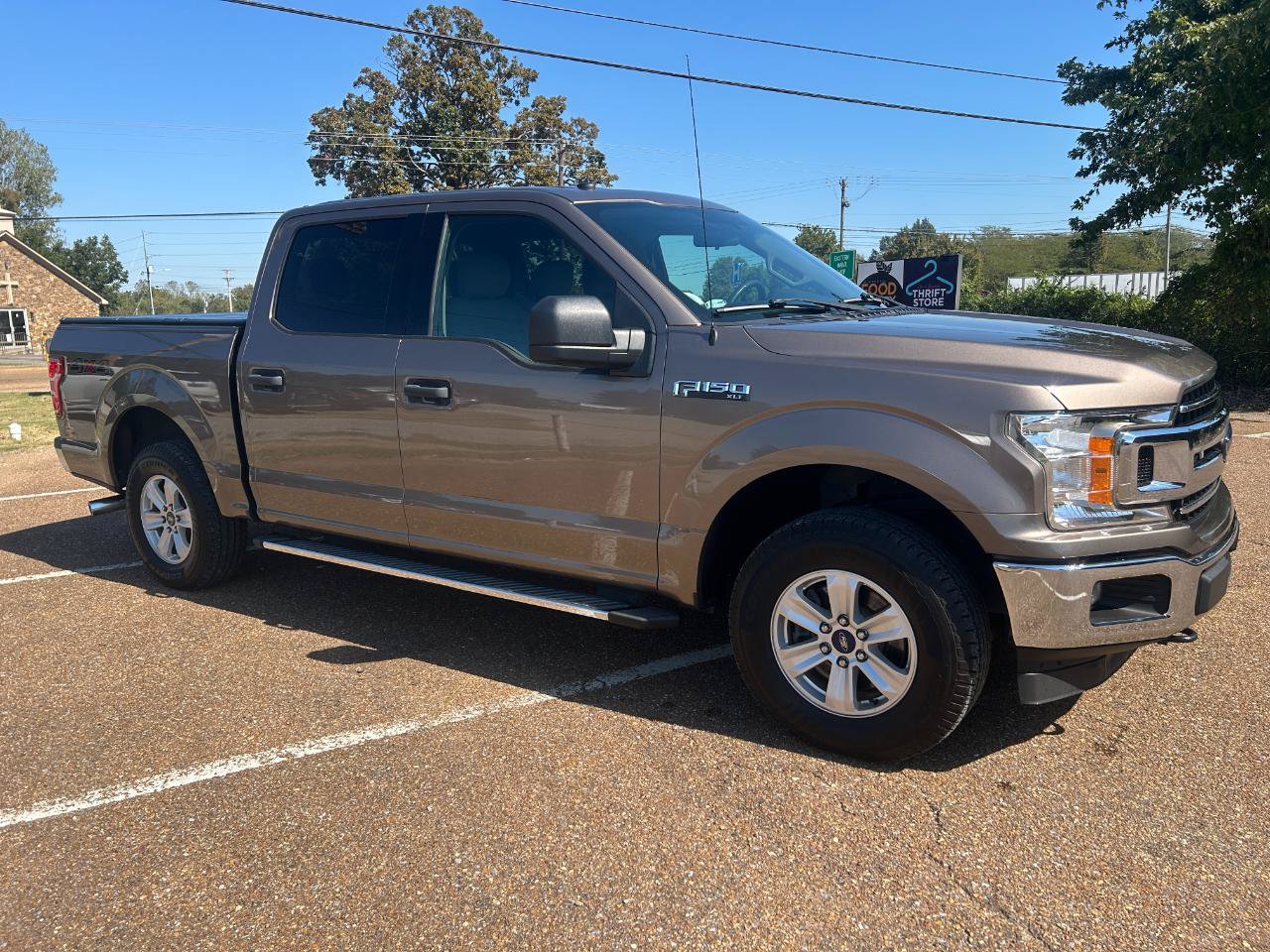Used 2018 Ford F150 XLT AWD/4WD image 2