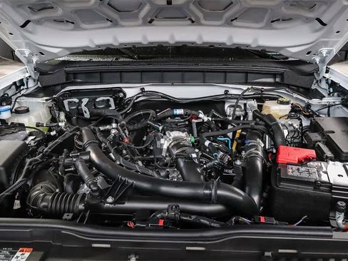 New 2025 Ford Bronco Badlands image 28