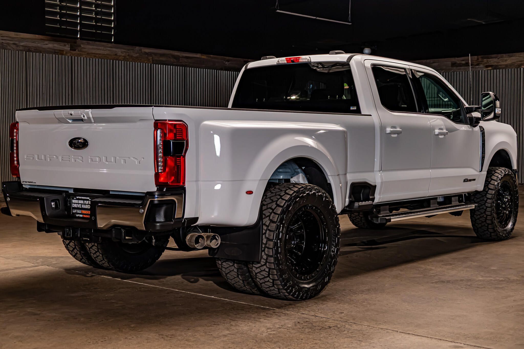 Used 2026 Ford F350 Lariat AWD/4WD image 9
