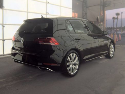 Used 2019 Volkswagen Golf SE w/ Driver Assistance Package FWD image 2