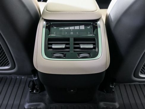 Certified 2026 Volvo XC90 B6 Plus w/ Protection Package Premier AWD/4WD image 22
