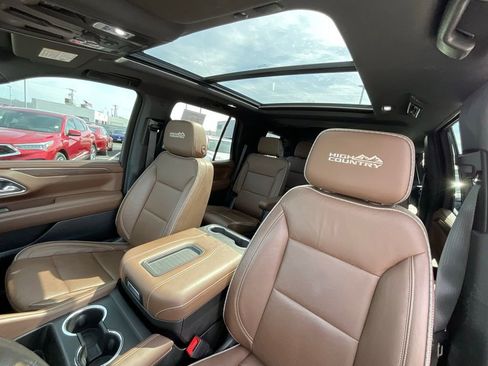 Used 2023 Chevrolet Tahoe High Country image 11