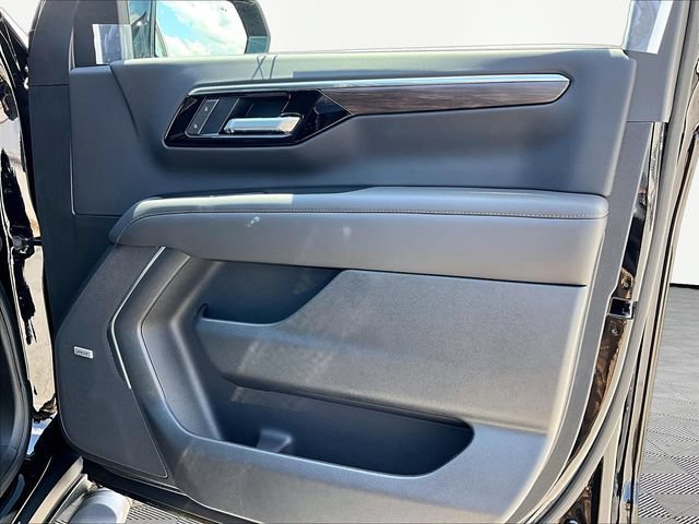 New 2026 Chevrolet Tahoe Z71 w/ Z71 Off-Road Package AWD/4WD image 29