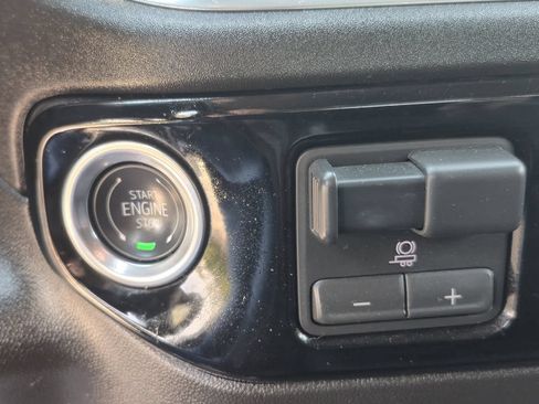 Certified 2026 Chevrolet Silverado 1500 LT AWD/4WD image 26
