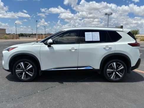 Certified 2021 Nissan Rogue Platinum AWD/4WD image 3