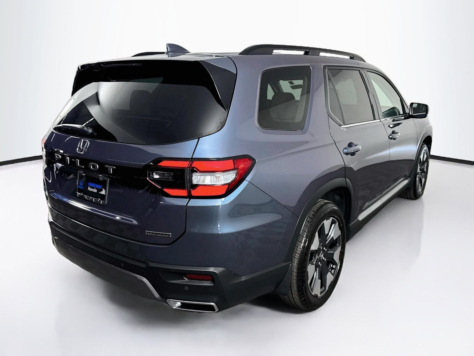 Used 2026 Honda Pilot Touring image 7