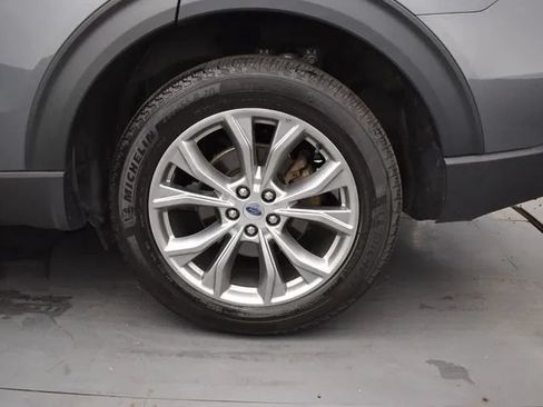 Used 2022 Ford Explorer Limited AWD/4WD image 36