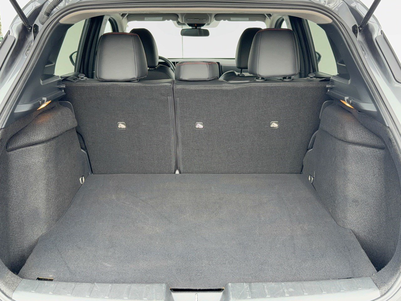 Used 2026 Nissan Kicks SR AWD/4WD image 28