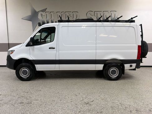 Used 2020 Mercedes-Benz Sprinter 2500 image 1