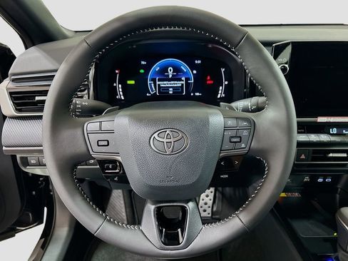 New 2026 Toyota Camry SE FWD image 9