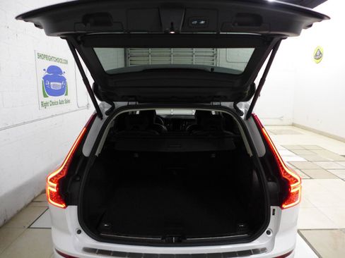 Used 2023 Volvo XC60 B5 Plus w/ Climate Package AWD/4WD image 60