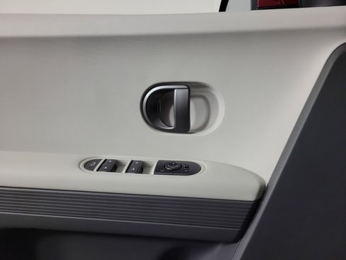 New 2026 Hyundai Ioniq 5 SEL image 24