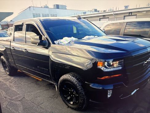 Used 2018 Chevrolet Silverado 1500 LT w/ All Star Edition image 3