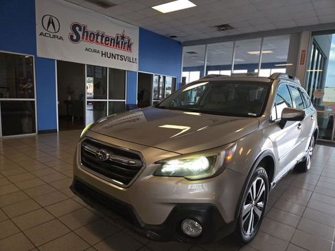 Used 2019 Subaru Outback 2.5i Limited image 1