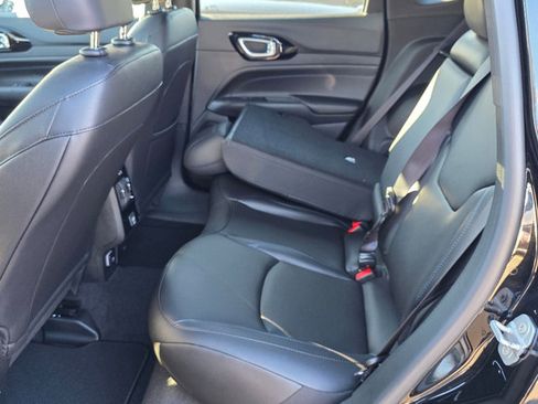 New 2026 Jeep Compass Limited w/ Limited Altitude Pack image 11