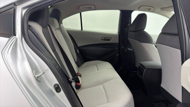 Used 2022 Toyota Corolla LE FWD image 19