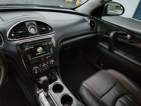 Used 2014 Buick Enclave Leather image 10