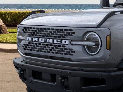 New 2025 Ford Bronco Badlands image 19