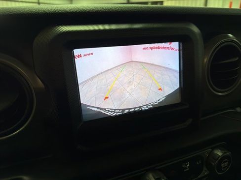 Used 2023 Jeep Wrangler Sport S image 22