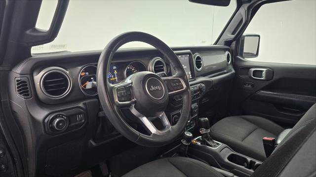 Used 2023 Jeep Wrangler Unlimited Sahara AWD/4WD image 22