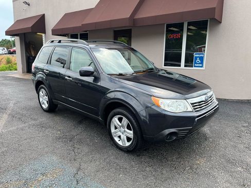 Used 2010 Subaru Forester 2.5X Premium AWD/4WD image 3