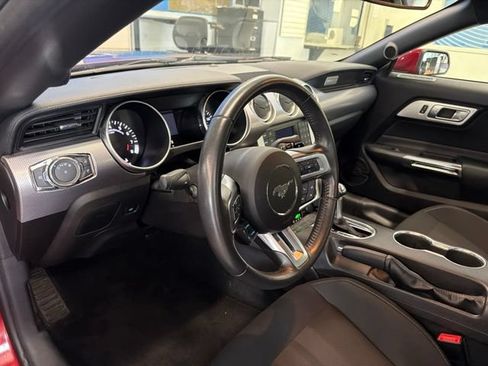 Used 2019 Ford Mustang GT RWD image 16