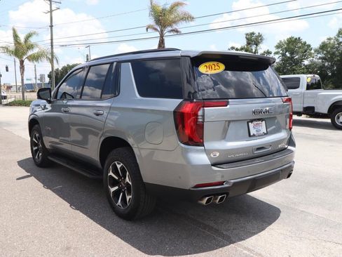 Used 2025 GMC Yukon AT4 AWD/4WD image 10