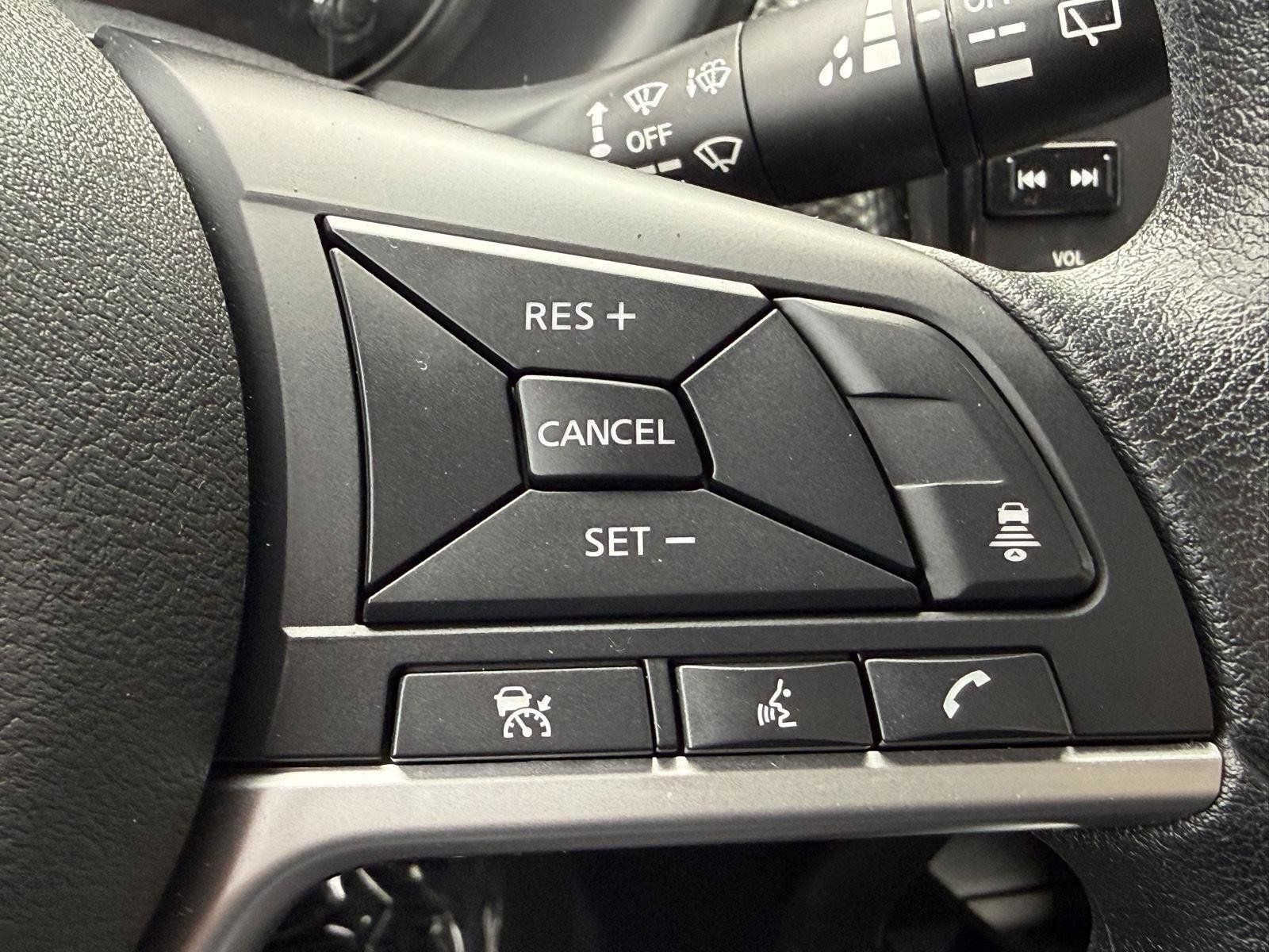Used 2022 Nissan Kicks SV FWD image 23