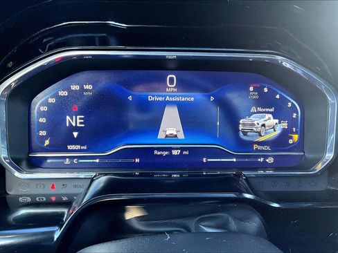 Used 2022 Chevrolet Silverado 1500 LT image 9