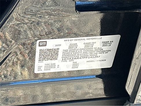 Certified 2023 Cadillac XT4 Luxury w/ Cold Weather Package image 30