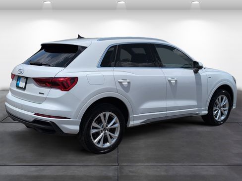 Used 2025 Audi Q3 2.0T Premium AWD/4WD image 7