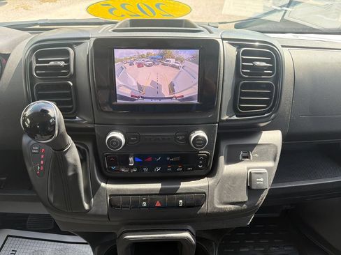 Used 2025 RAM ProMaster 2500 w/ Convenience Group FWD image 6